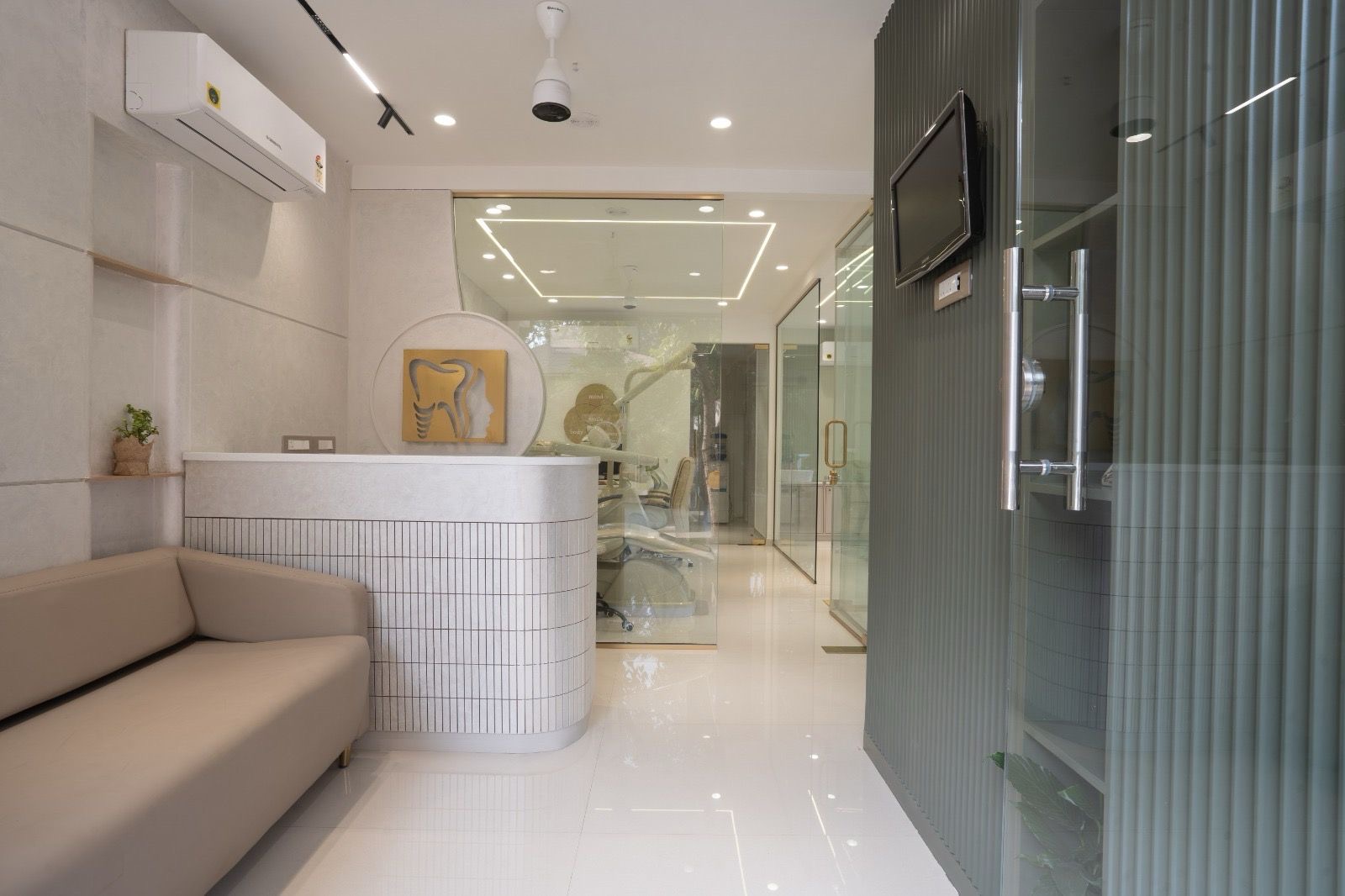 dentist-implantdentistryahmedabad